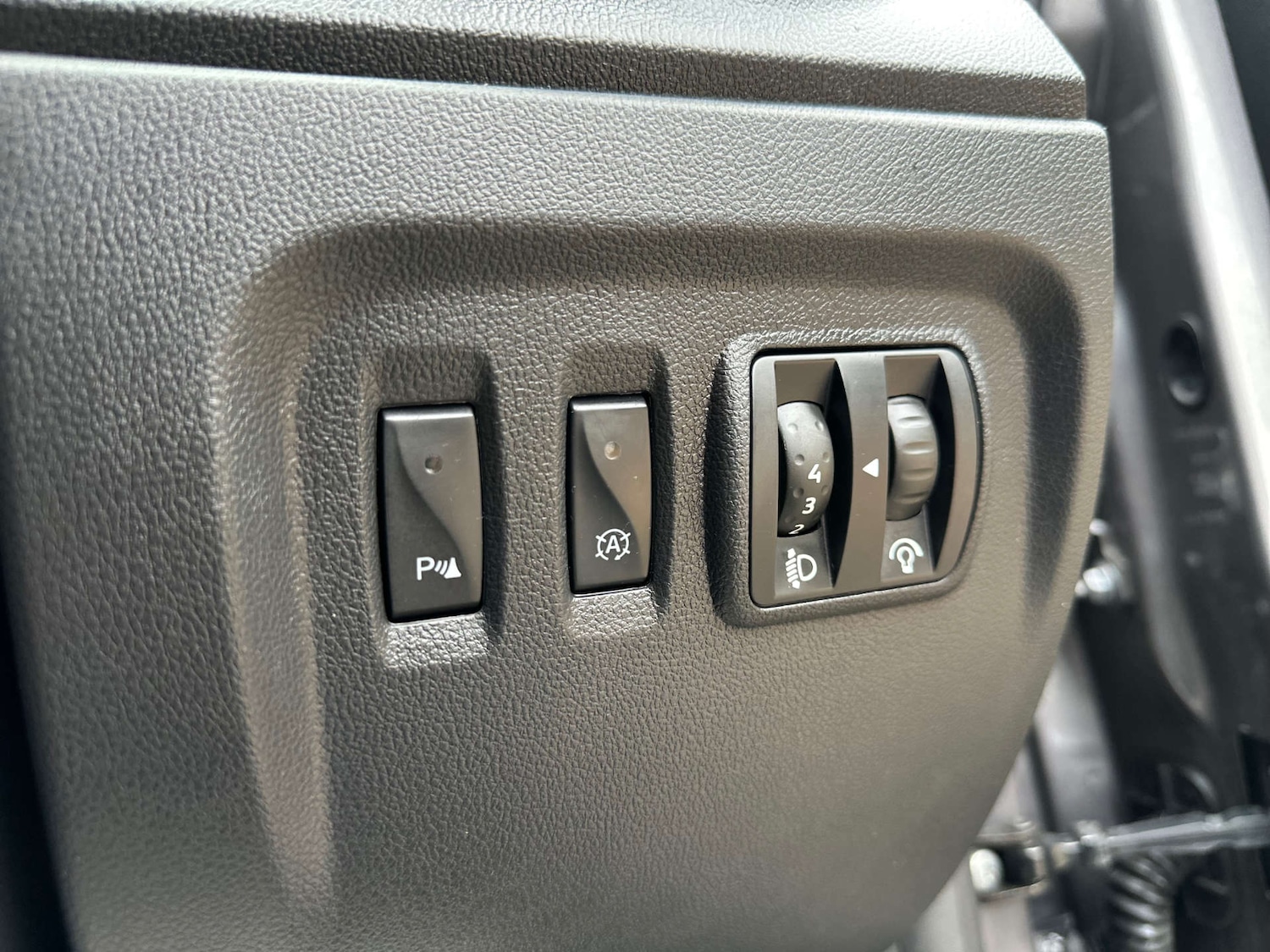 Used Renault Captur 2017 for sale - 76263546: Photo 30