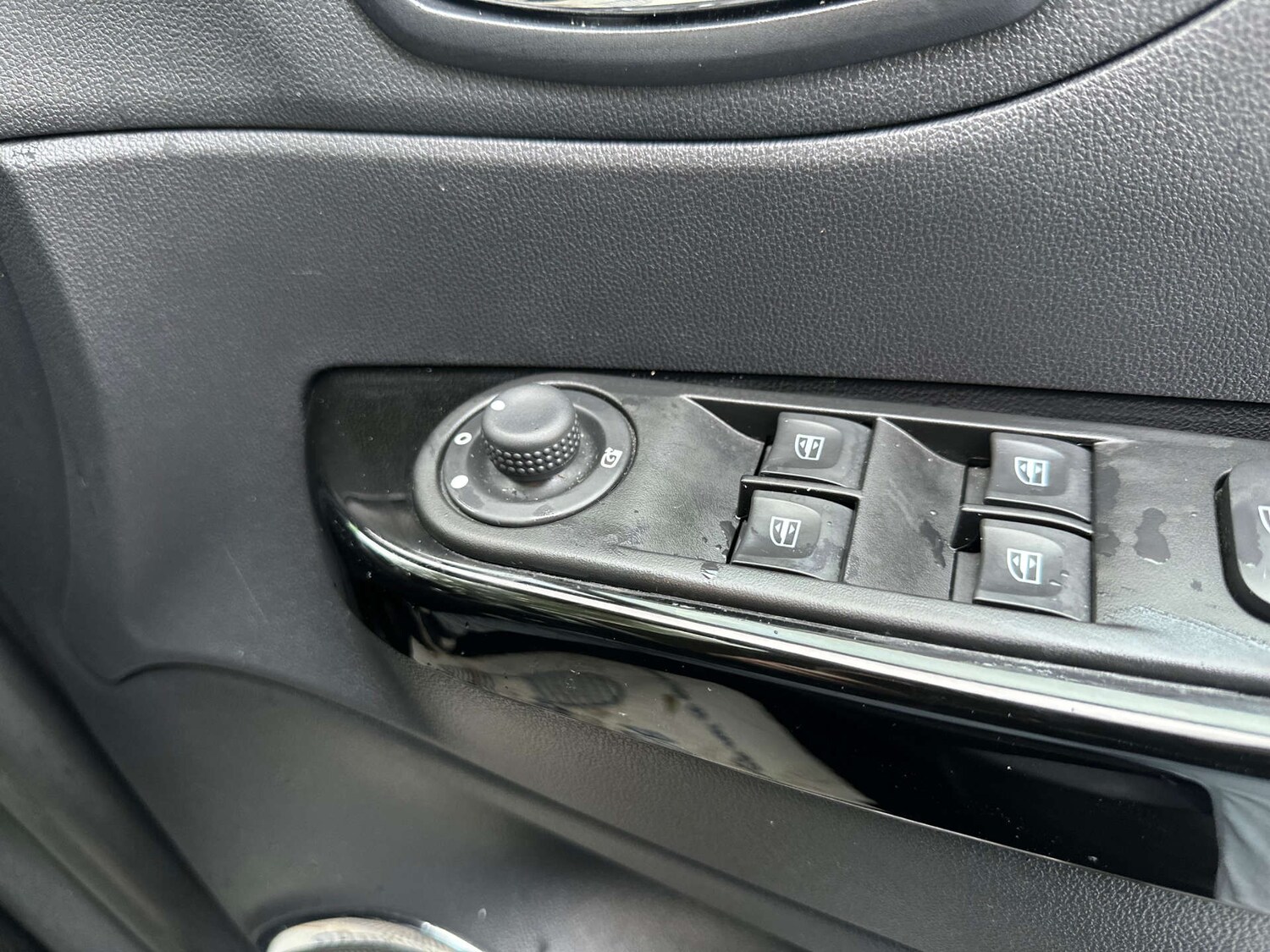 Used Renault Captur 2017 for sale - 76263546: Photo 33