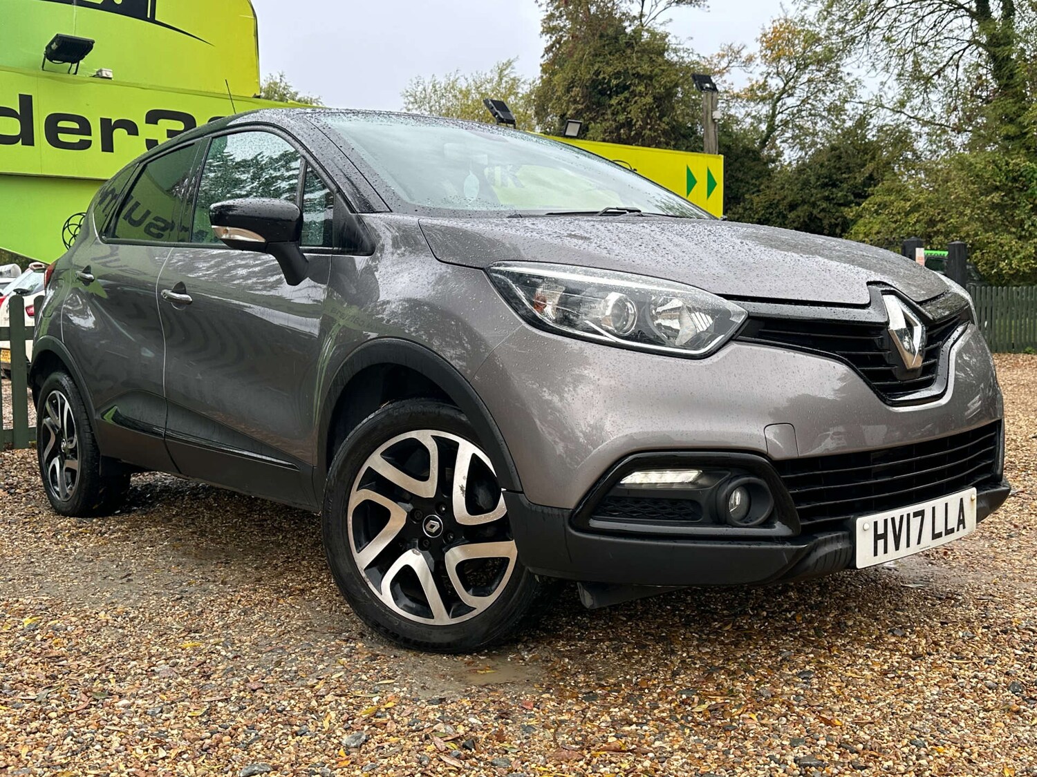Used Renault Captur 2017 for sale - 76263546: Photo 4