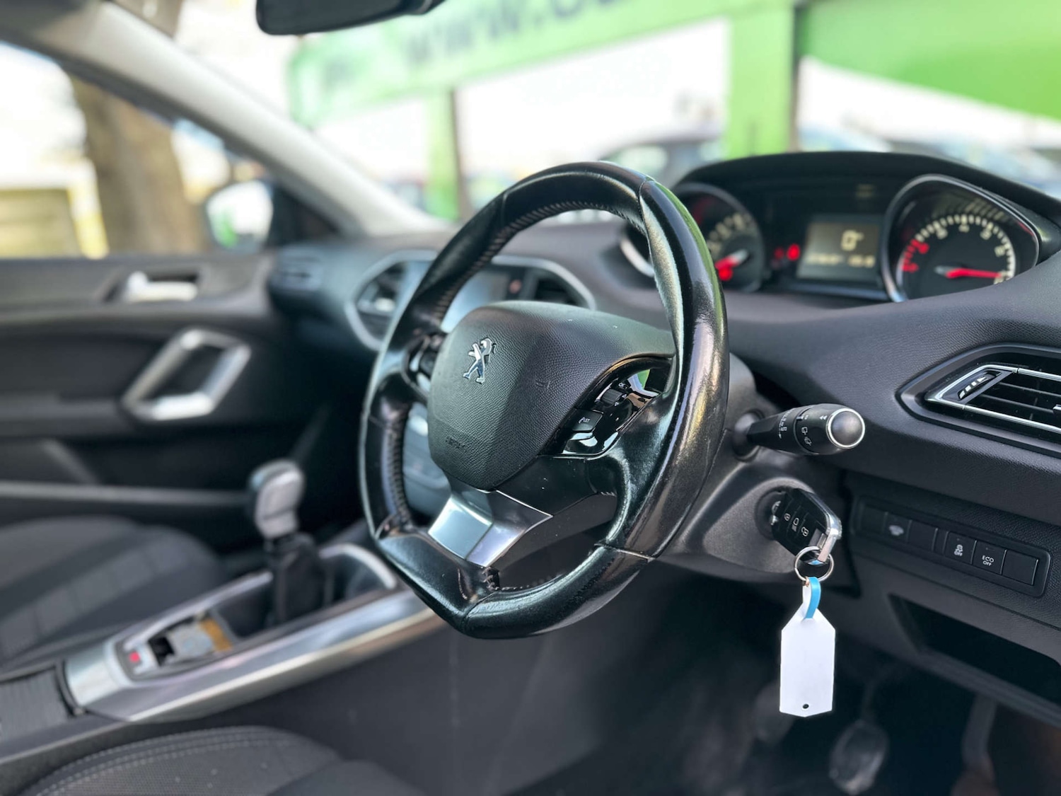 Used Peugeot 308 2016 for sale - 77765756: Photo 2