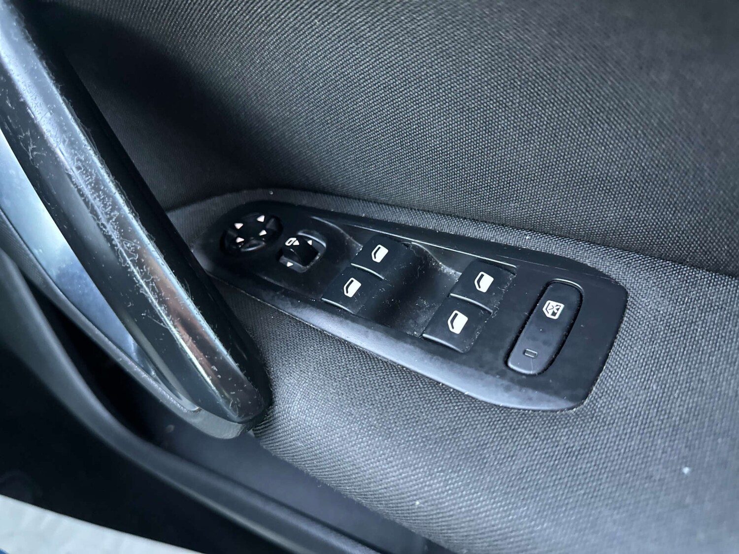 Used Peugeot 308 2016 for sale - 77765756: Photo 31