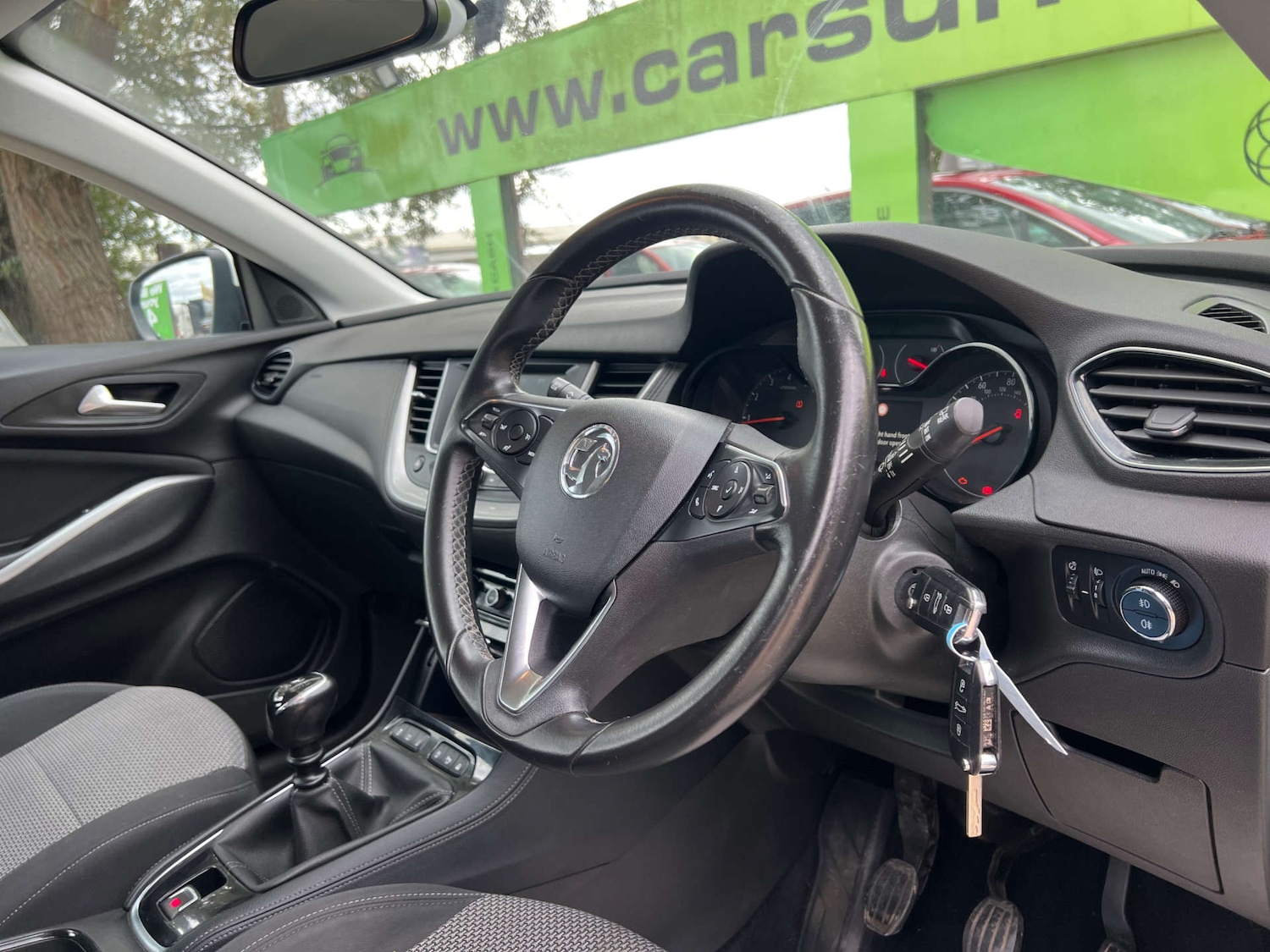 Used Vauxhall Grandland X 2018 for sale - 76829837: Photo 2