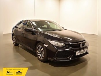 Used Honda Civic 2017 for sale - 76222980: Photo