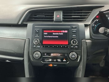 Used Honda Civic 2017 for sale - 76222980: Photo