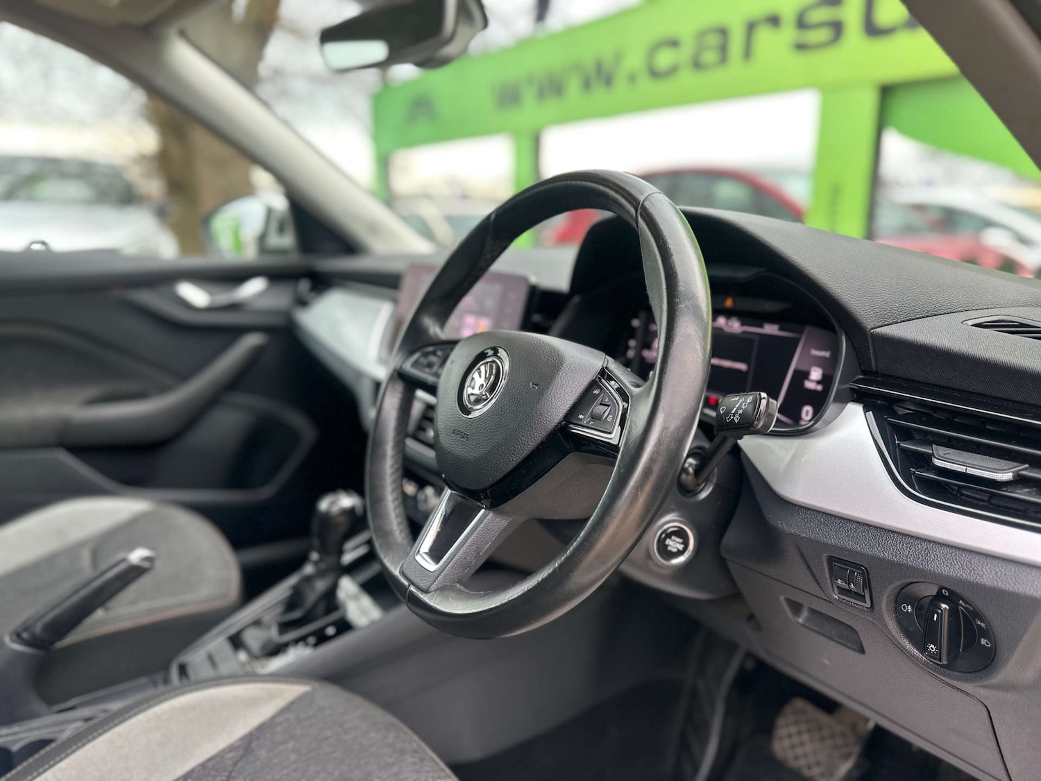 Used Skoda Kamiq 2020 for sale - 76973900: Photo 2