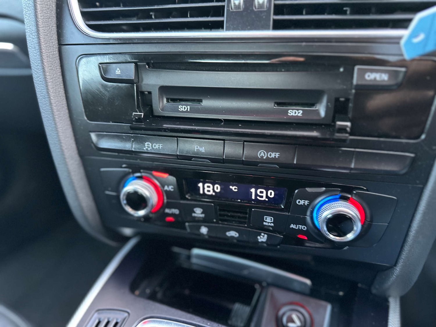 Used Audi A4 2015 for sale - 77693782: Photo 25