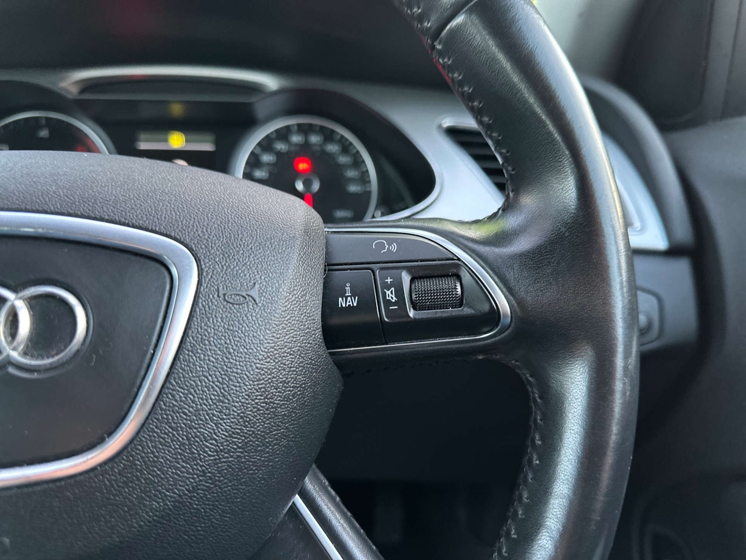 Used Audi A4 2015 for sale - 77693782: Photo 29