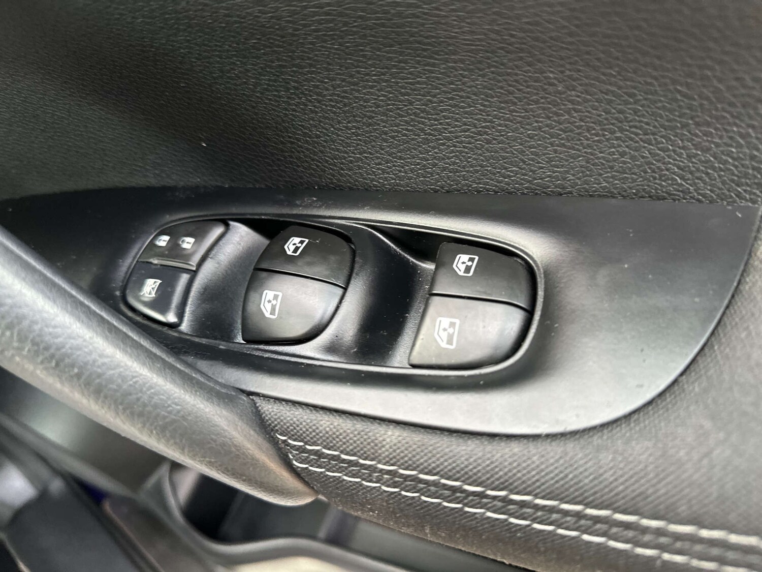 Used Nissan Qashqai 2017 for sale - 77378359: Photo 35