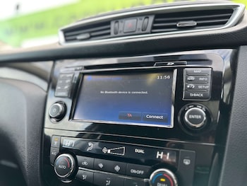 Used Nissan Qashqai 2017 for sale - 77378359: Photo