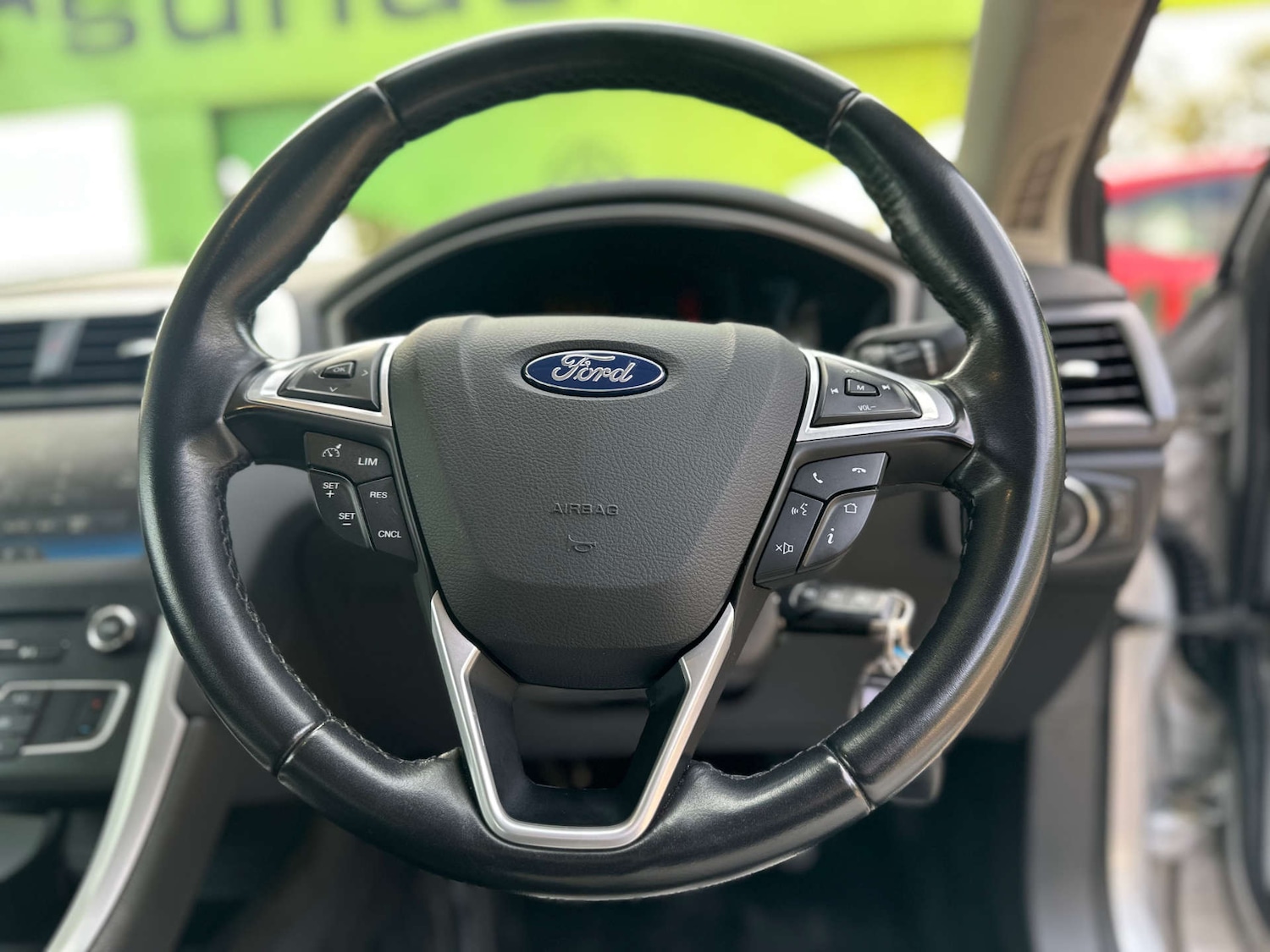 Used Ford Mondeo 2015 for sale - 76412629: Photo 28