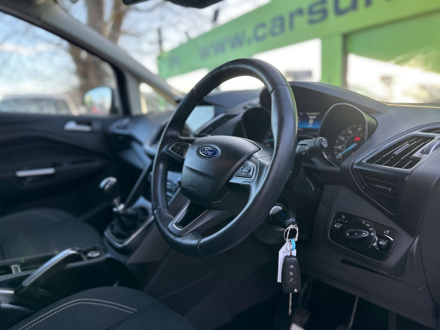 Used Ford C-Max 2015 for sale - 77093745: Photo 2