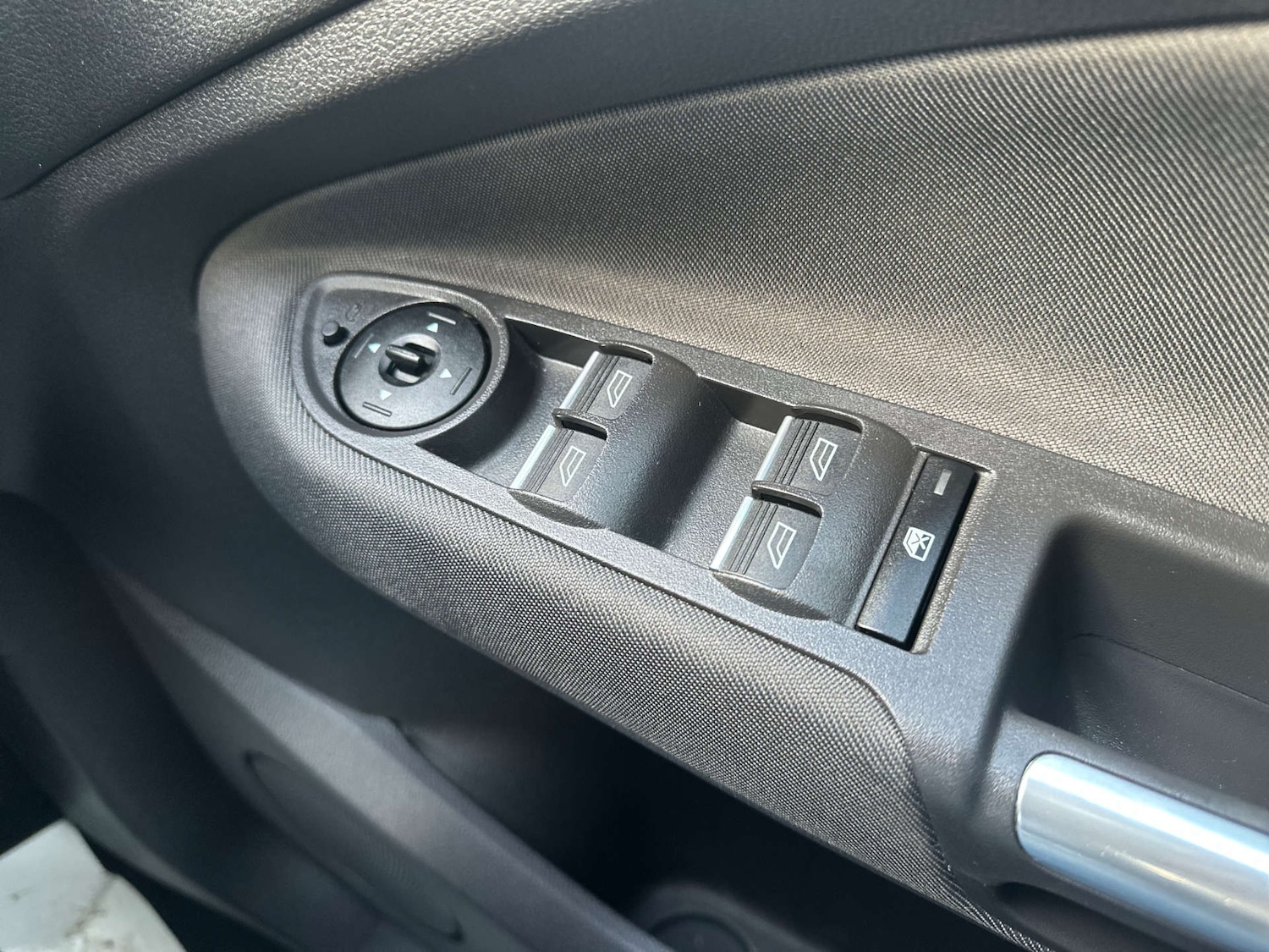 Used Ford C-Max 2015 for sale - 77093745: Photo 32