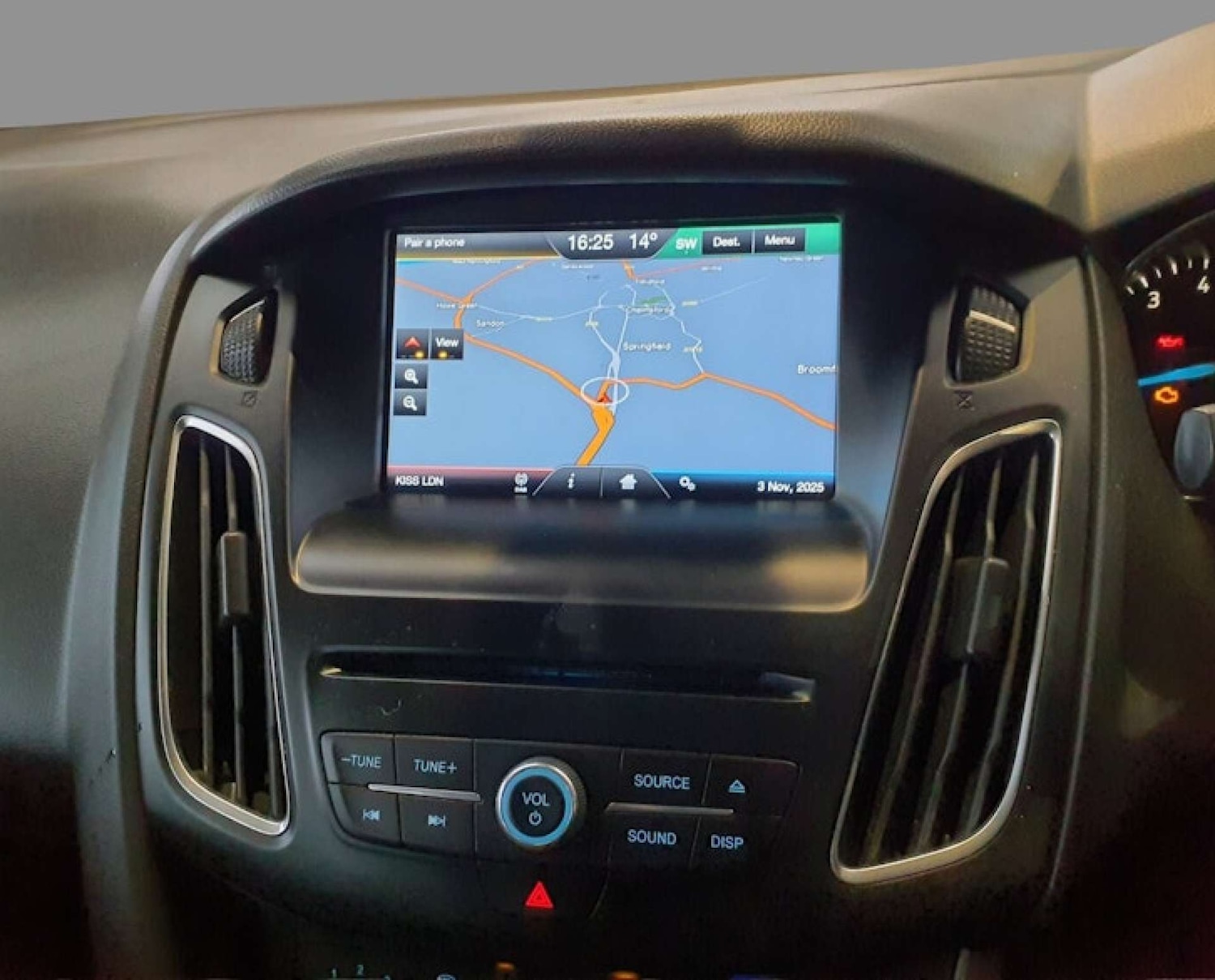 Used Ford Focus 2015 for sale - 76878103: Photo 2