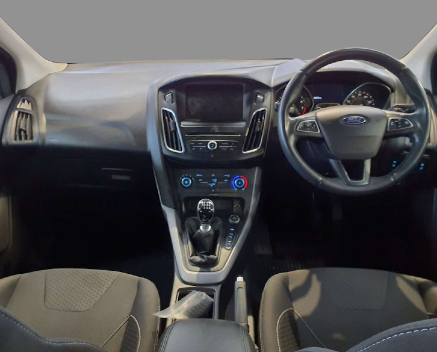 Used Ford Focus 2015 for sale - 76878103: Photo 3