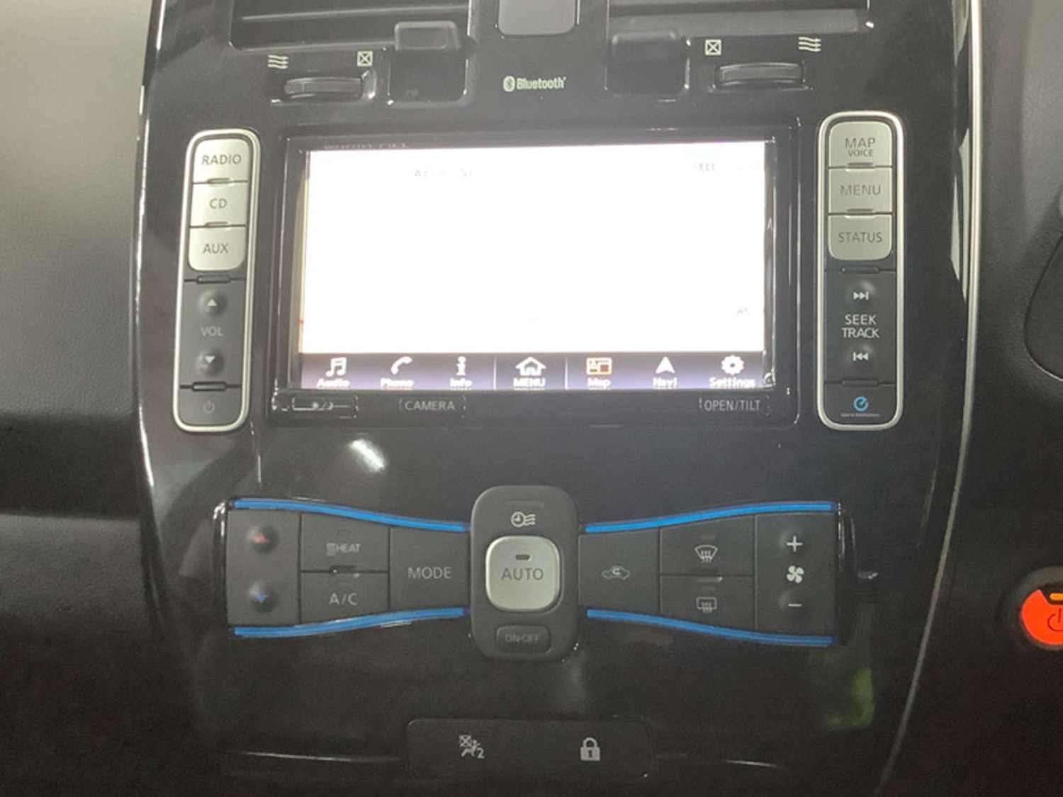 Used Nissan Leaf 2017 for sale - 77571316: Photo 2