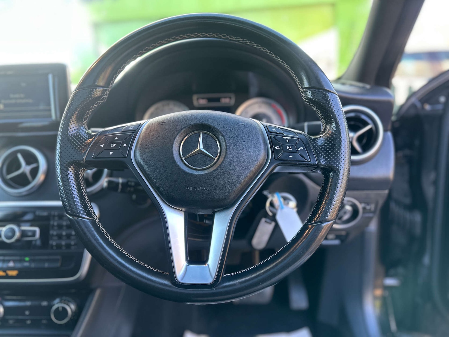 Used Mercedes-Benz A-Class 2014 for sale - 76650421: Photo 38