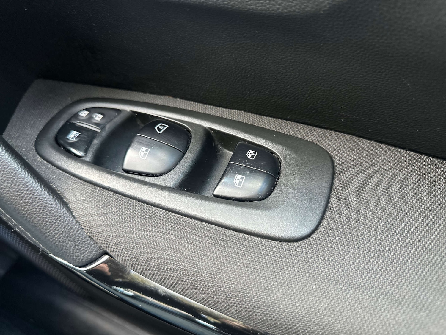 Used Renault Kadjar 2017 for sale - 76718835: Photo 32