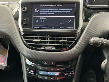 Used Peugeot 2008 2018 for sale - 79167283: Photo
