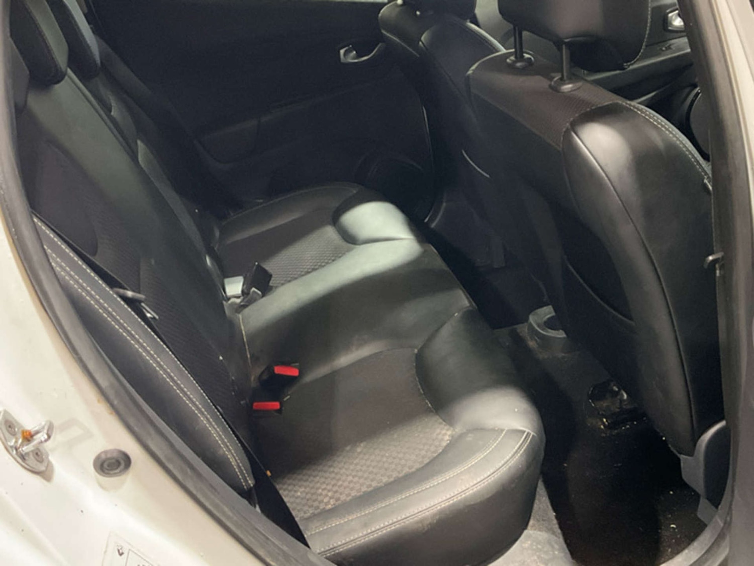 Used Renault Clio 2017 for sale - 77667848: Photo 4