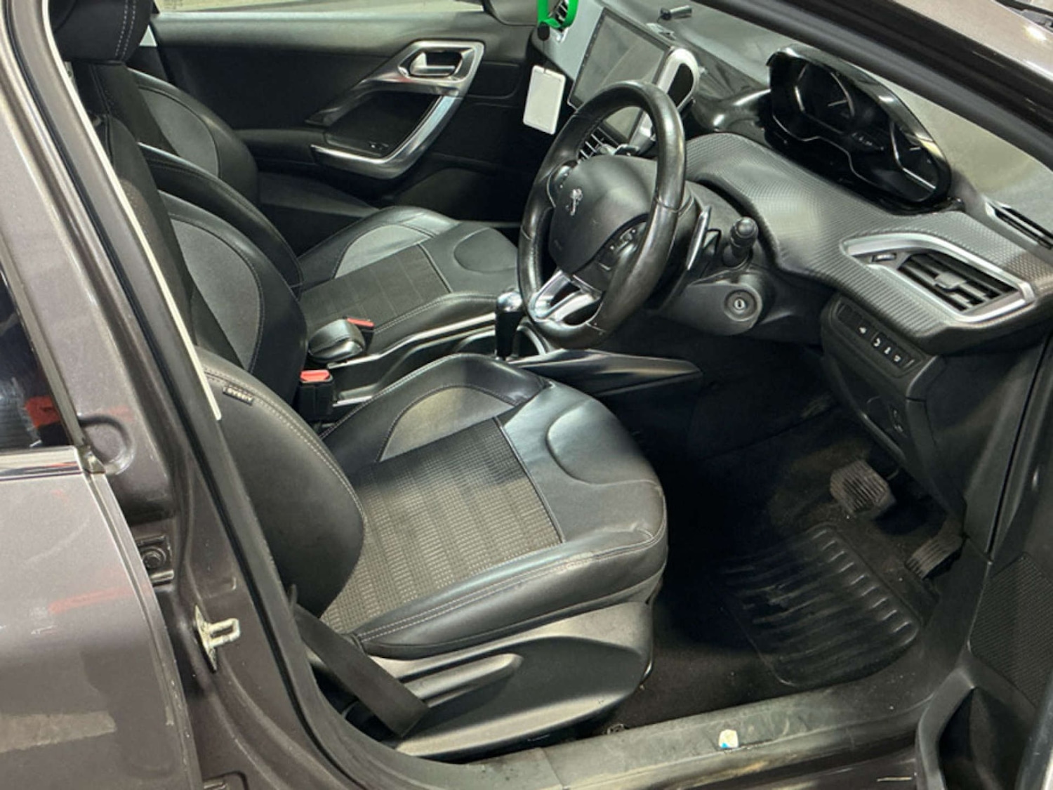 Used Peugeot 2008 2014 for sale - 77318485: Photo 3