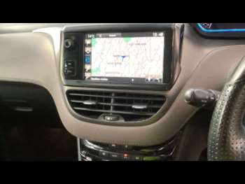 Used Peugeot 2008 2015 for sale - 74282398: Photo