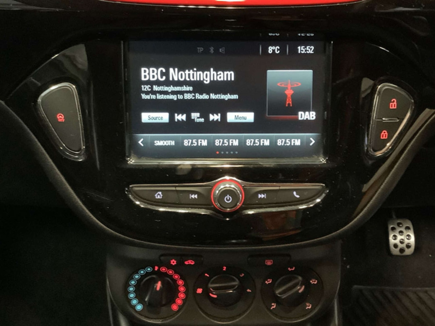 Used Vauxhall Corsa 2016 for sale - 77422795: Photo 2