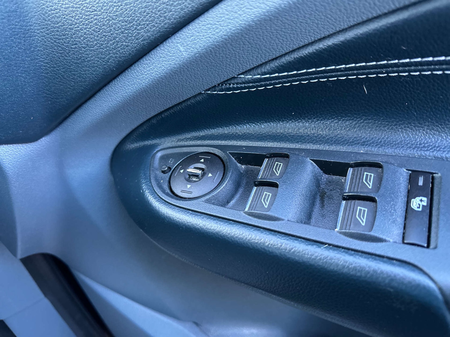 Used Ford C-Max 2014 for sale - 76757920: Photo 31