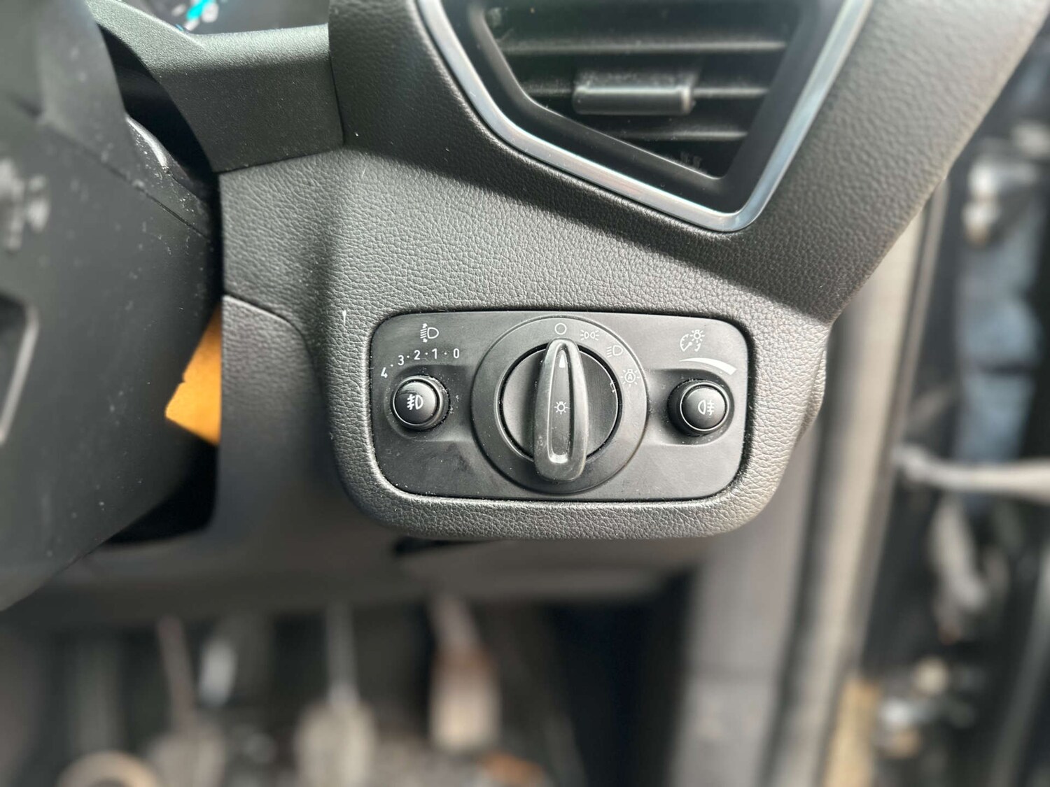 Used Ford Kuga 2015 for sale - 77523282: Photo 31