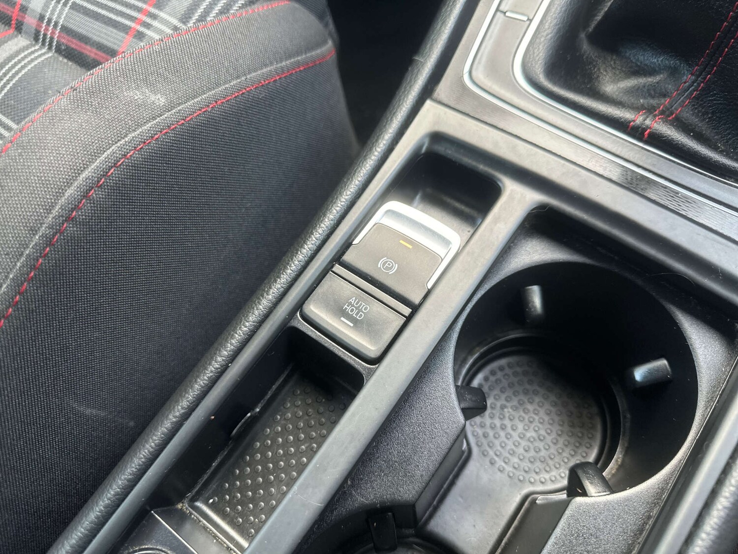 Used Volkswagen Golf 2014 for sale - 77701526: Photo 26