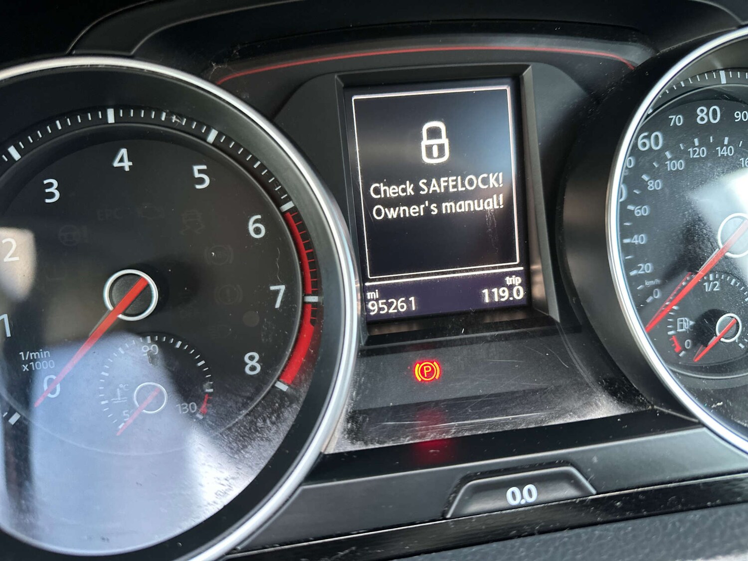 Used Volkswagen Golf 2014 for sale - 77701526: Photo 28