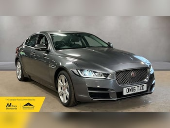 Used Jaguar XE 2016 for sale - 78941419: Photo