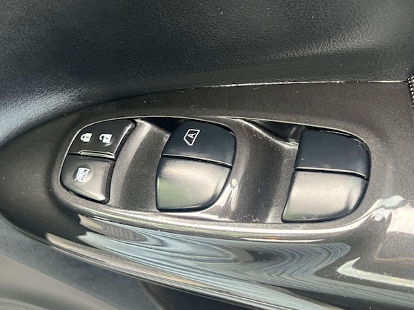 Used Nissan Juke 2014 for sale - 74378731: Photo 30
