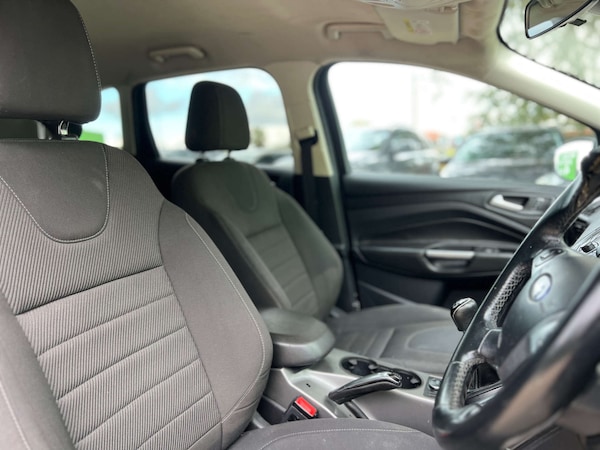 Used Ford Kuga 2016 for sale - 76263543: Photo 4