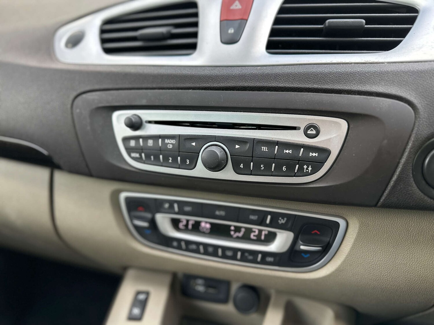 Used Renault Scenic 2009 for sale - 78165478: Photo 22