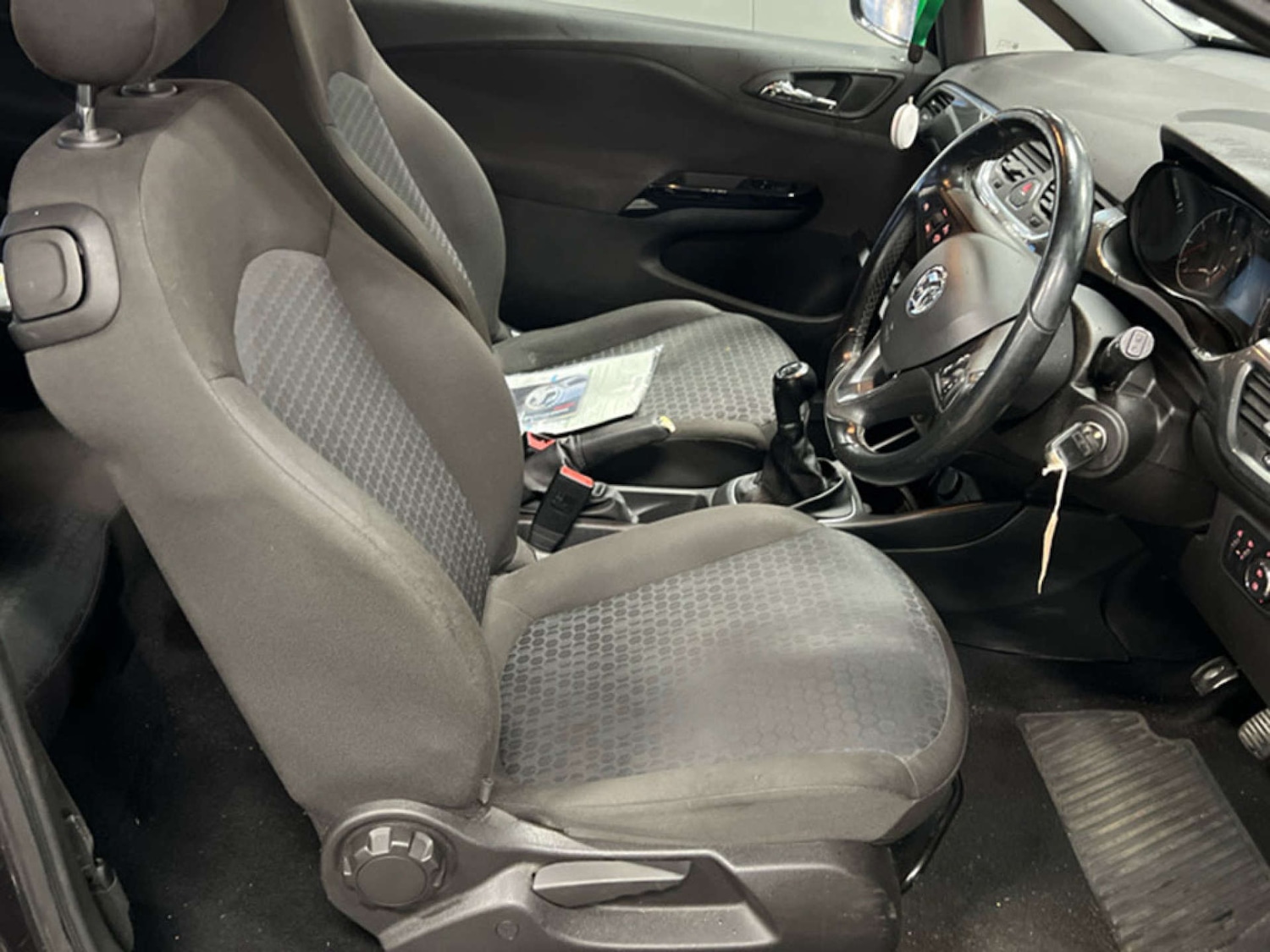 Used Vauxhall Corsa 2015 for sale - 77571313: Photo 3