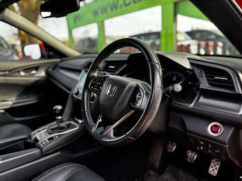 Used Honda Civic 2018 for sale - 79322316: Photo