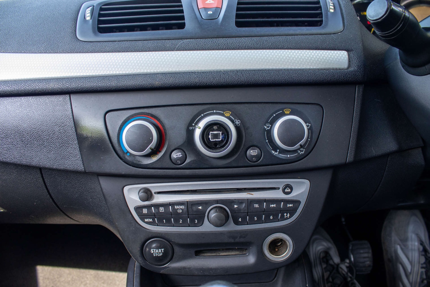 Used Renault Megane 2010 for sale - 78210402: Photo 24