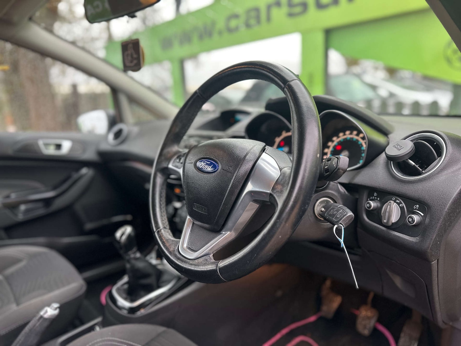 Used Ford Fiesta 2013 for sale - 76542271: Photo 2