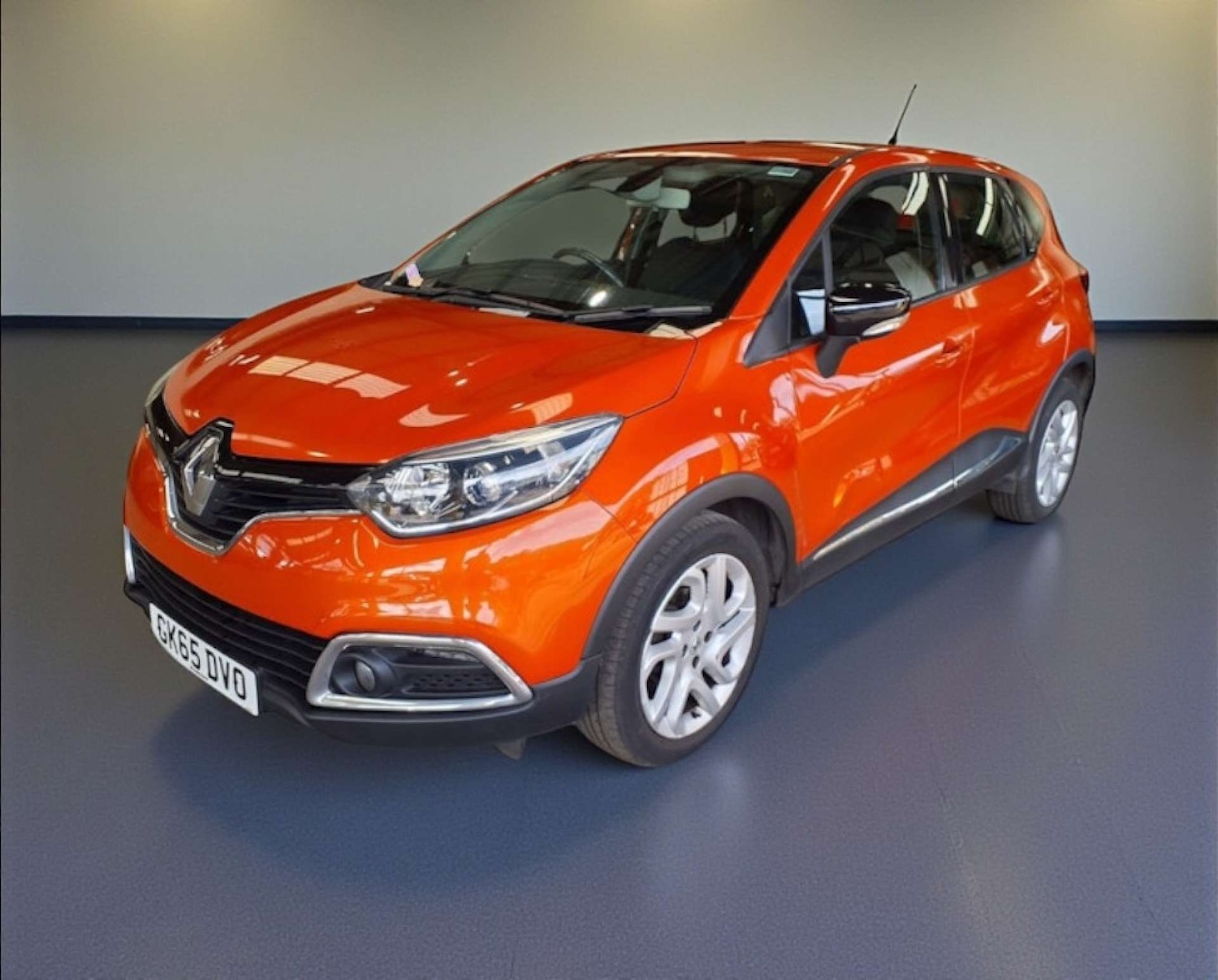 Used Renault Captur 2015 for sale - 76157428: Photo 10