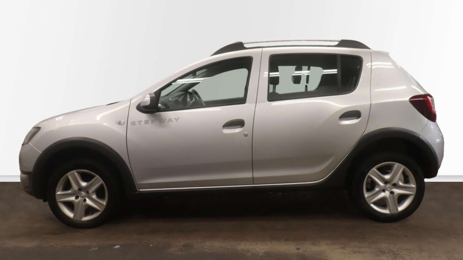 Used Dacia Sandero Stepway 2016 for sale - 76757122: Photo 13
