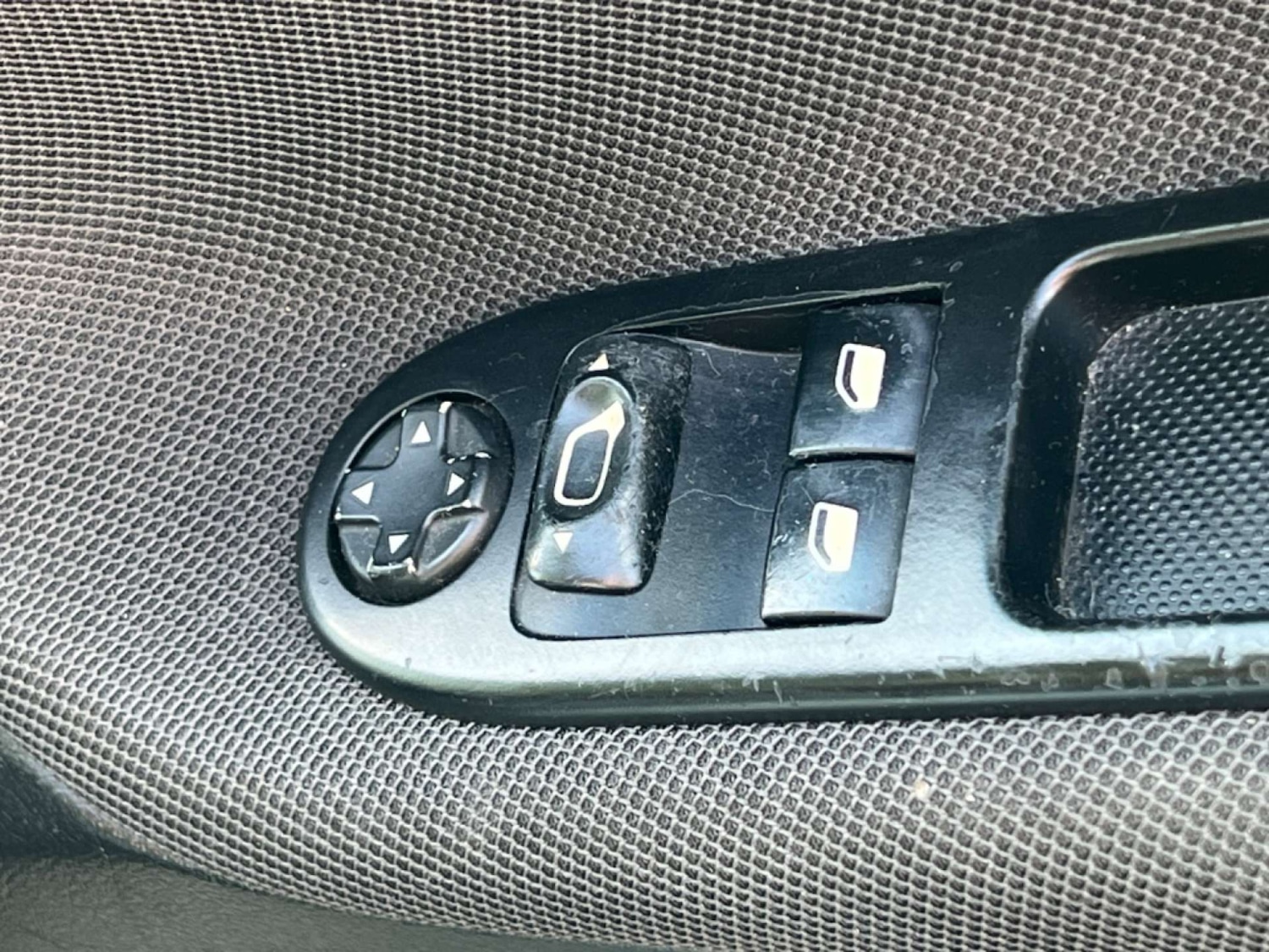 Used Peugeot 207 2009 for sale - 77164834: Photo 26