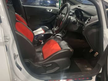 Used Ford Fiesta 2017 for sale - 79504394: Photo