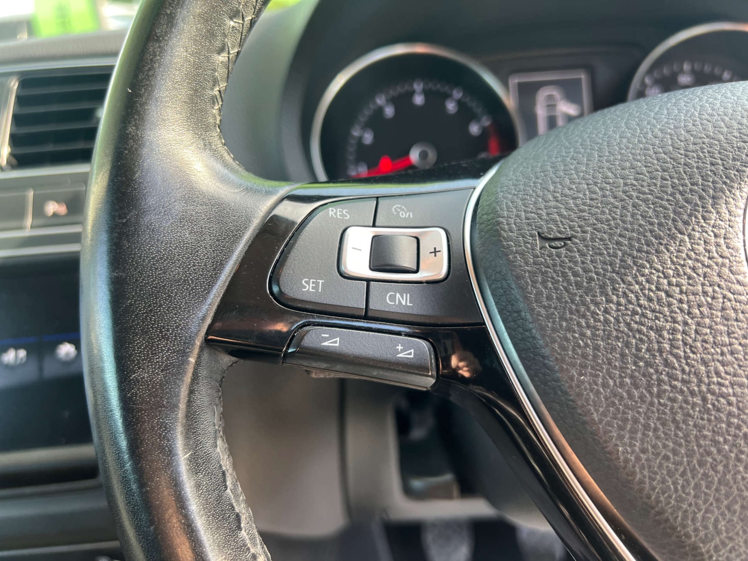 Used Volkswagen Polo 2016 for sale - 76829813: Photo 26