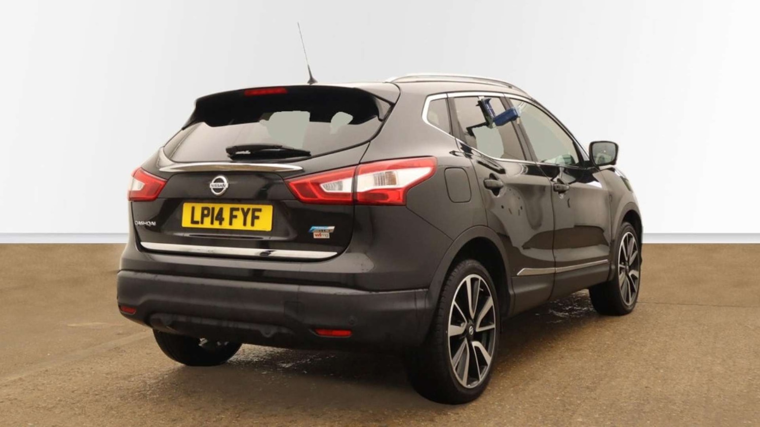 Used Nissan Qashqai 2014 for sale - 76719532: Photo 11