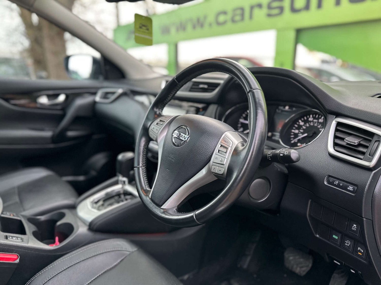 Used Nissan Qashqai 2014 for sale - 76719532: Photo 2