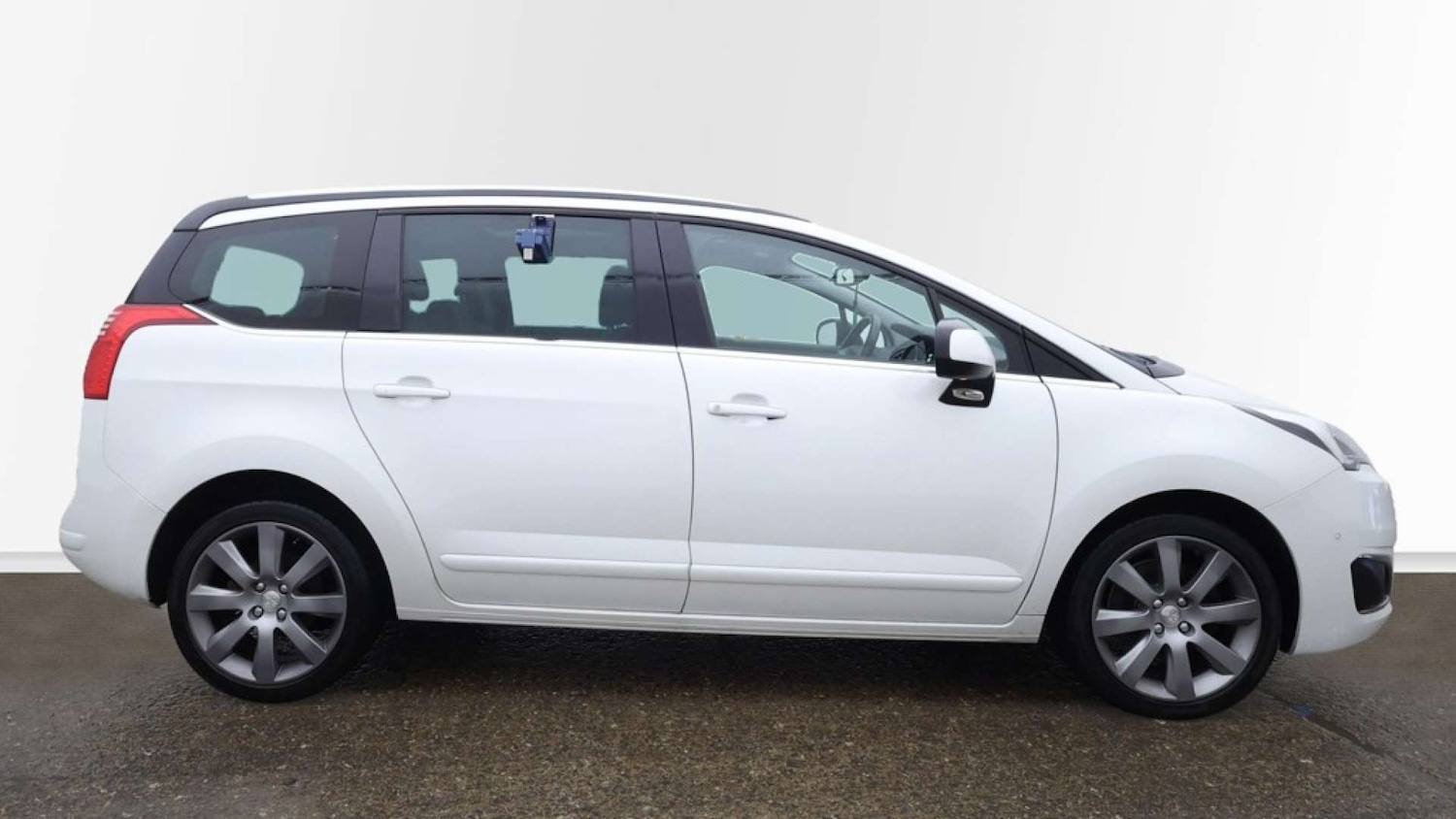 Used Peugeot 5008 2017 for sale - 76640007: Photo 12