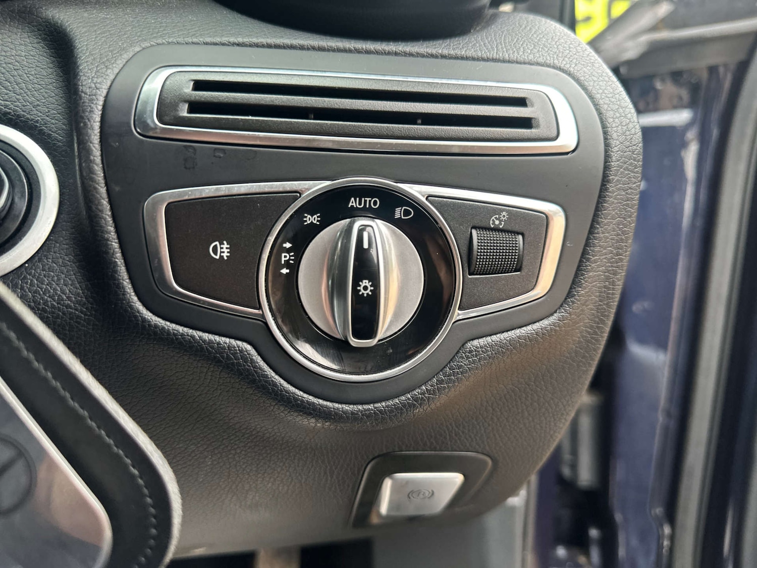 Used Mercedes-Benz C Class 2014 for sale - 77220995: Photo 33