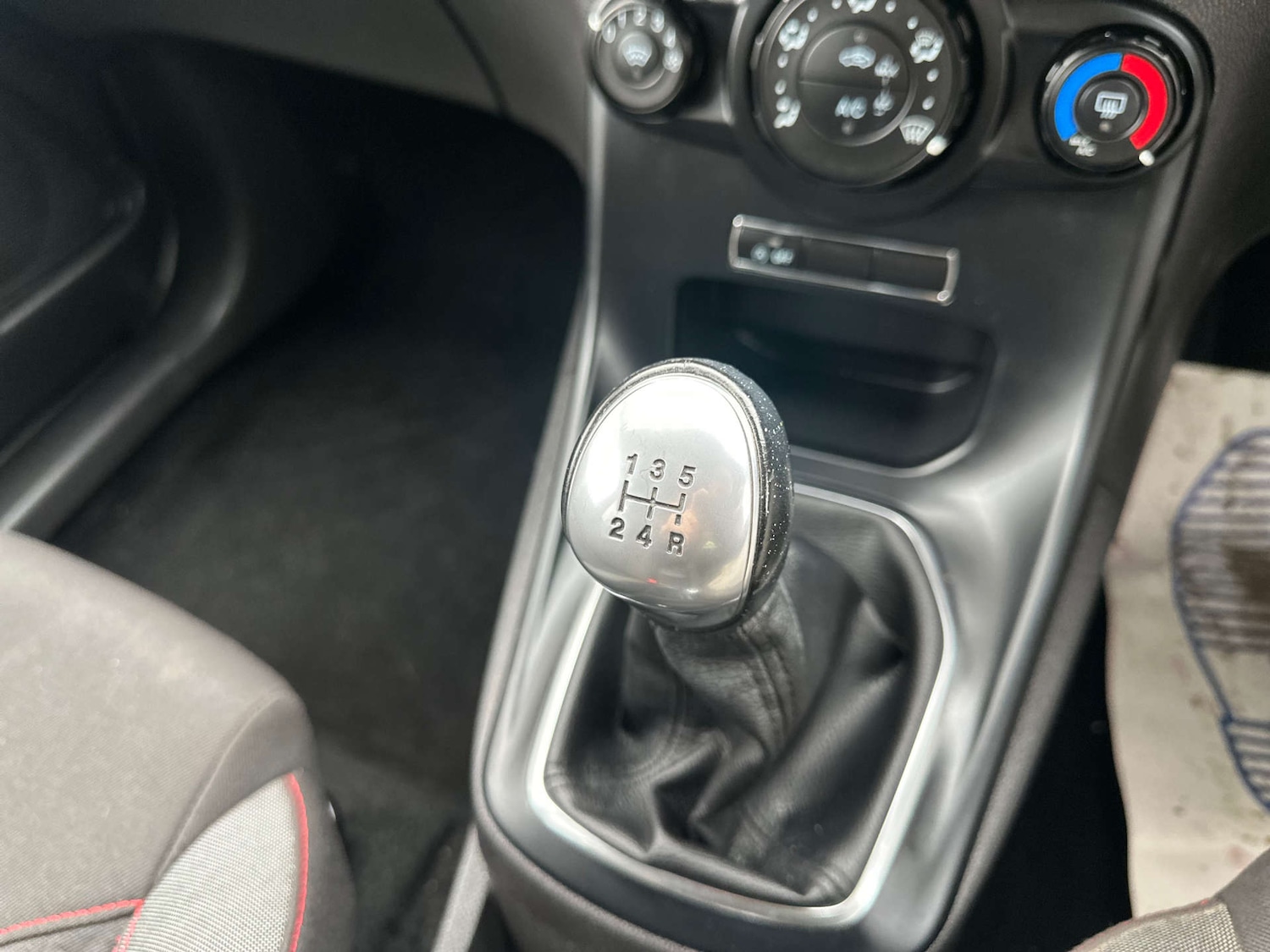 Used Ford Fiesta 2017 for sale - 77093750: Photo 24