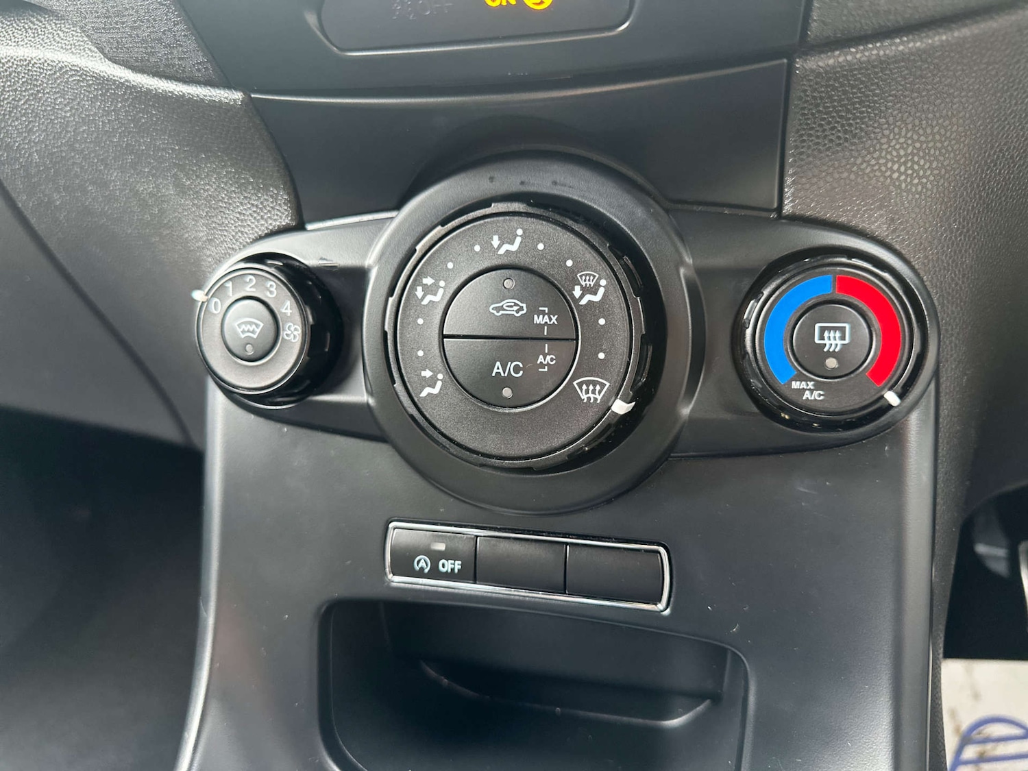 Used Ford Fiesta 2017 for sale - 77093750: Photo 25