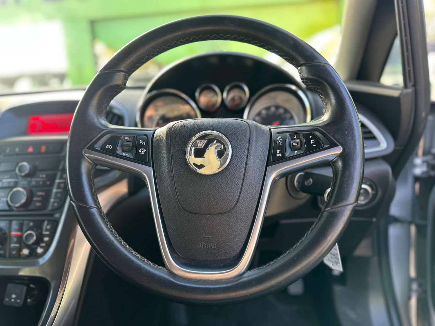 Used Vauxhall Astra 2013 for sale - 77195907: Photo 29